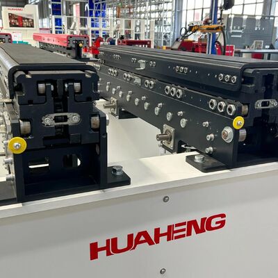 1800 X 1800 X 1950MM Precision Telescopic Forks Lifting Fork Pallet Retractable Fork