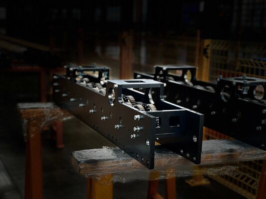 1300 X 1300 X 1200MM Pallet Telescopic Fork Single Motor Pallet Fork Truck Self Aligning