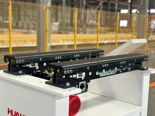 1300 X 1300 X 1200MM Pallet Telescopic Fork Single Motor Pallet Fork Truck Self Aligning