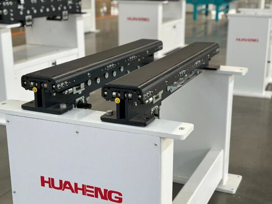 1300 X 1300 X 1200MM Pallet Telescopic Fork Single Motor Pallet Fork Truck Self Aligning