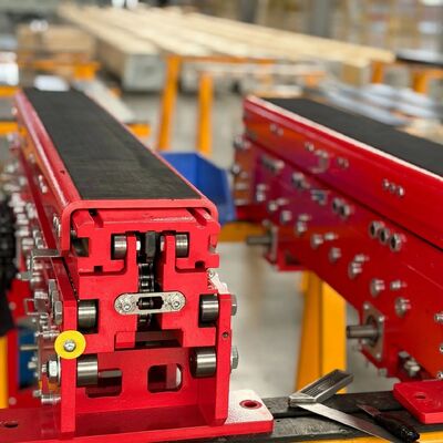 Automatic Storage Lift Equipment Forklift Pallet Telescopic Fork Load 900kg