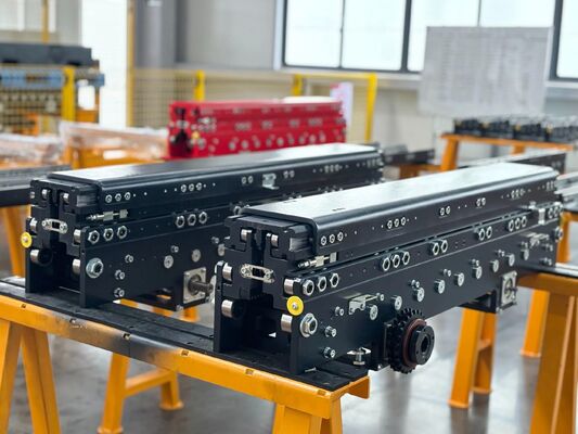 1400 X 1400 X 1500MM Pallet Telescopic Fork Pallet Lifting Forks 50m/Min